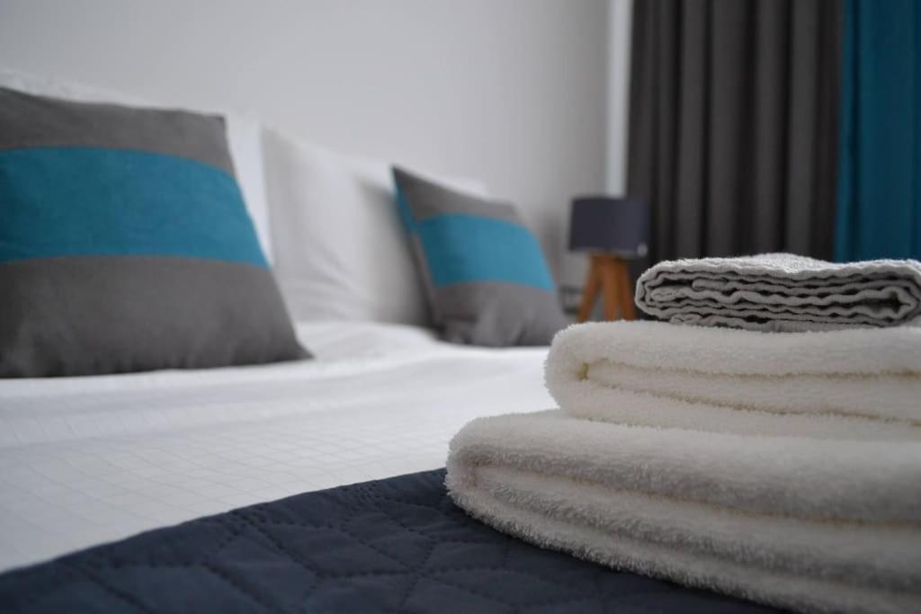 Modern City Center 2 Bedroom Apartment Sofia Luaran gambar